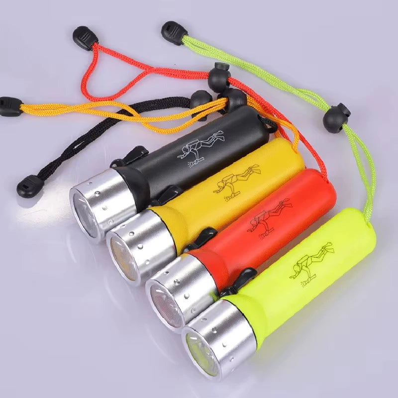 LED Magnetische Controle Duikzaklamp - Mini Draagbare Waterdichte Langbereik Zaklamp voor Duiken en Outdoor Activiteiten