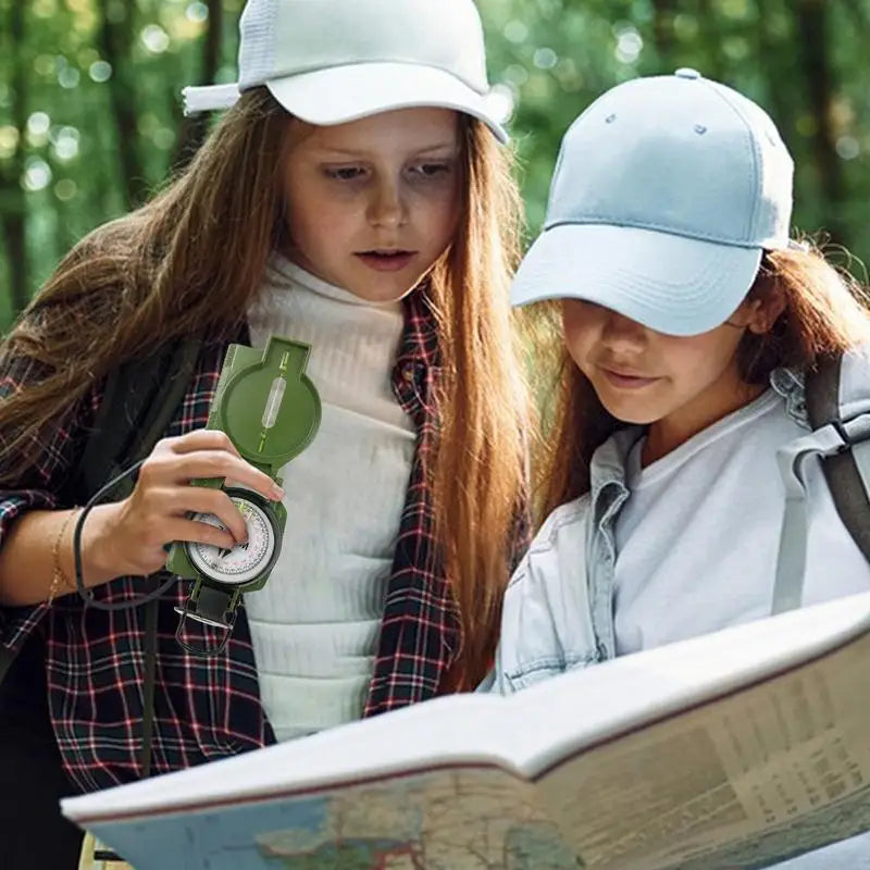 Wasserfester und sanddichter Campingkompass – Navigationshilfe für Expeditionen und zum Kartenlesen