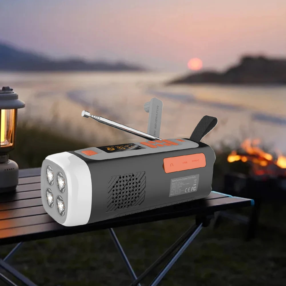 4500mAh Noodradio met Campinglantaarn & Bluetooth Speaker | USB-C / Zonne-energie / Hand Crank Oplaadbaar