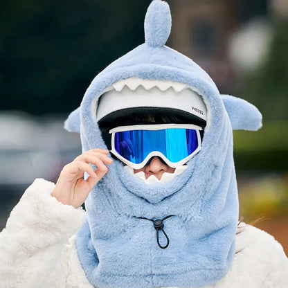Cartoon Shark Skihelmbezug – Warmer und weicher Fleece-Helmbezug zum Skifahren und Radfahren – Nackenwärmer und Kopfbedeckung